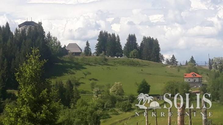 Zašto je jagma za placevima u Srbiji